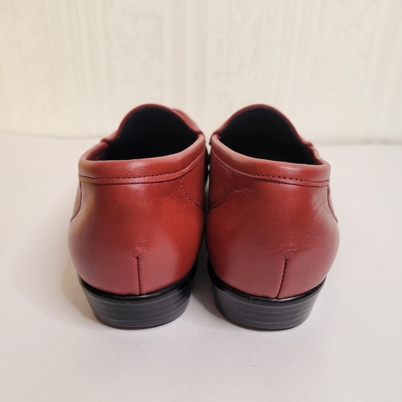 SAS Simplify Leather Loafers In Lipstick Red Size 7.5N Narrow - Picture 7 of 10